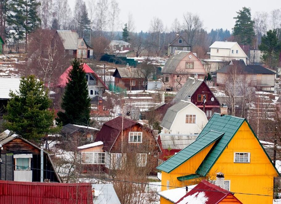 Дом с участком (всесезонная дача) за городом.</p>
<p>Как выбрать? Мудрые советы опытного дачника